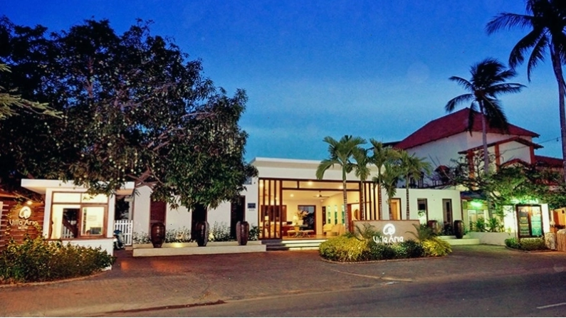 Lối đi trong khuôn viên resort Villa Aria Mũi Né