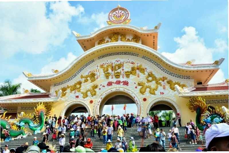 Lối vào Suối Tiên Theme Park