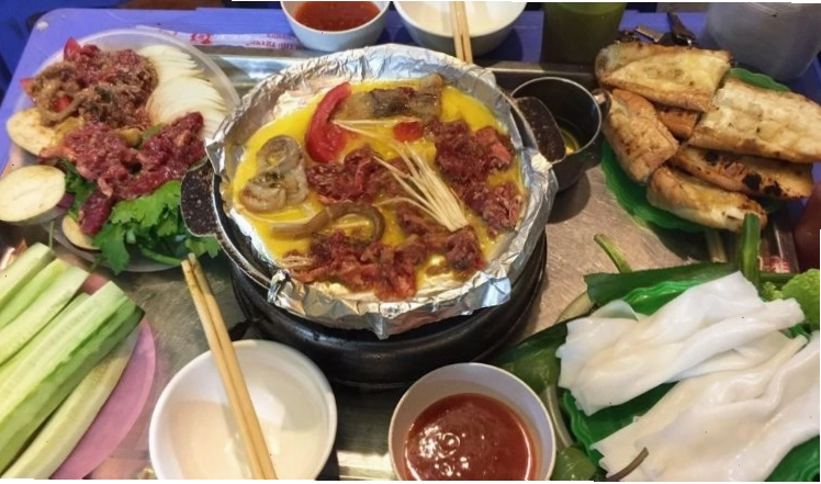 Lòng Nướng Phố Gầm Cầu