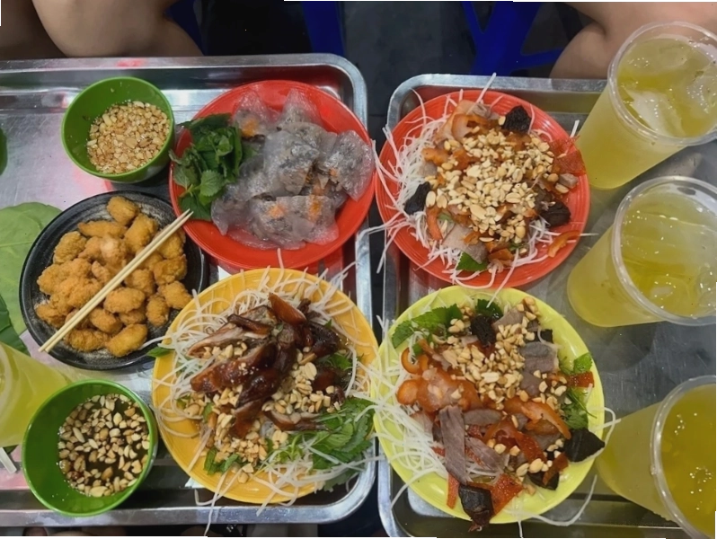 Long Vi Dung Nộm Thịt Bò Khô