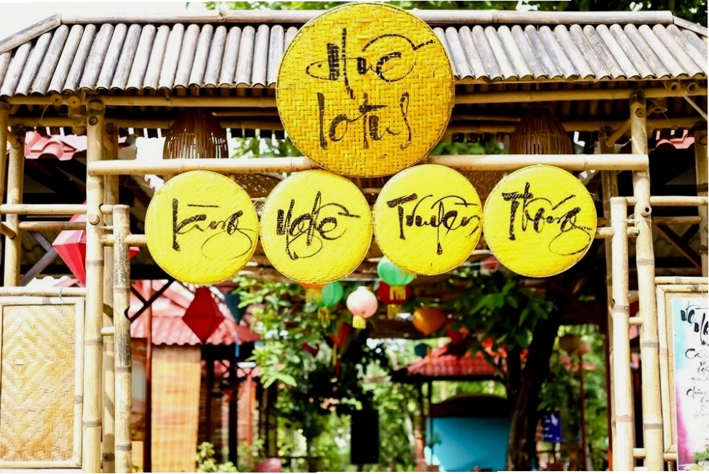 Lotus House Homestay mang nét đẹp truyền thống Huế