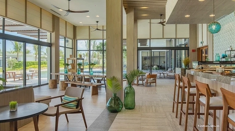 Ly cà phê nghệ thuật tại Elyxr Coffee Bar