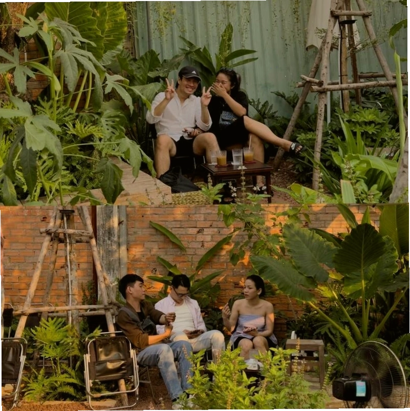 Ly cà phê tại Cà Rề Cafe