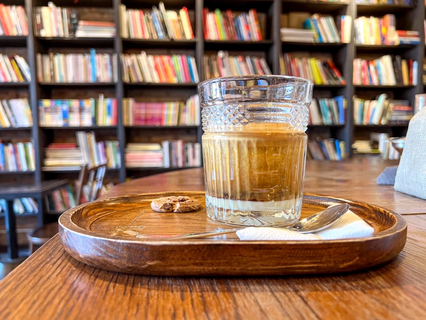 Ly cà phê trứng đặc trưng tại Soo Kafe