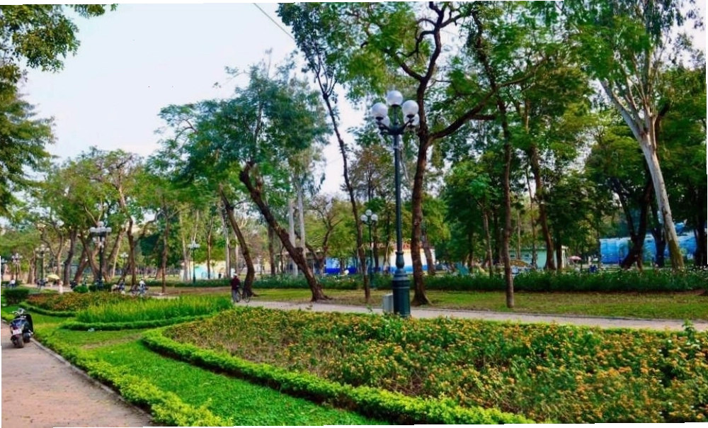 Mách bạn địa điểm tham quan độc đáo gần quán Hầm Trú Ẩn 78 Trung Tiền