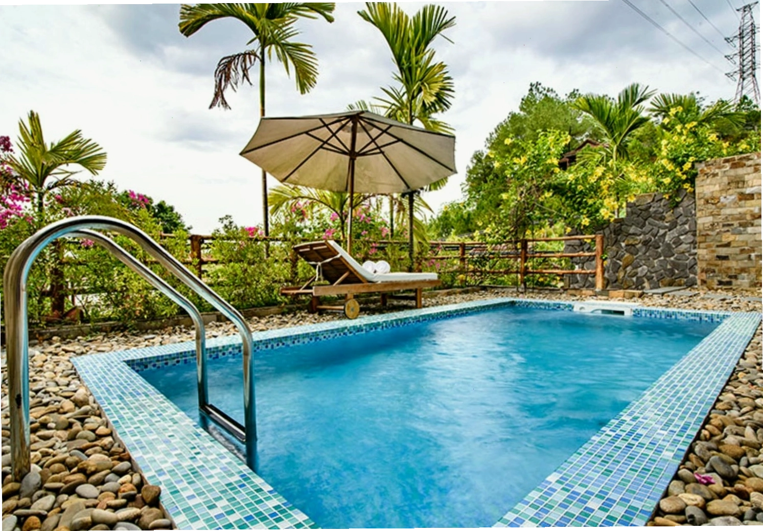 Mặt tiền biệt thự