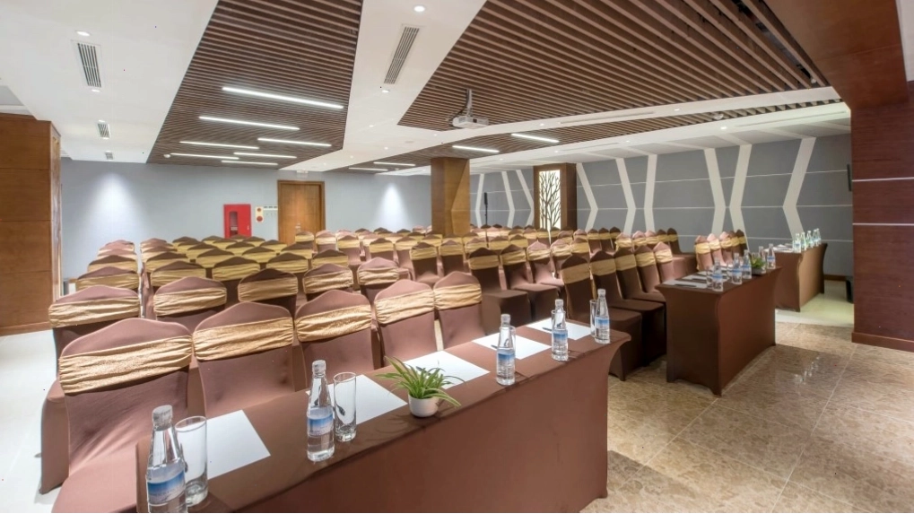 Mặt tiền Khách sạn Sofia Tam Đảo về đêm