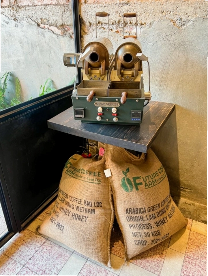 Máy rang cà phê tại Soo Kafe