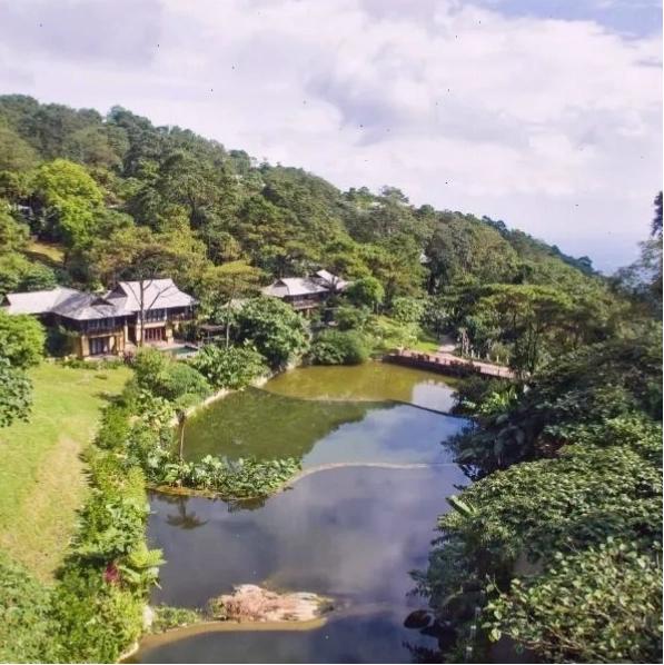Meliá Ba Vi Mountain Retreat với view núi non hùng vĩ