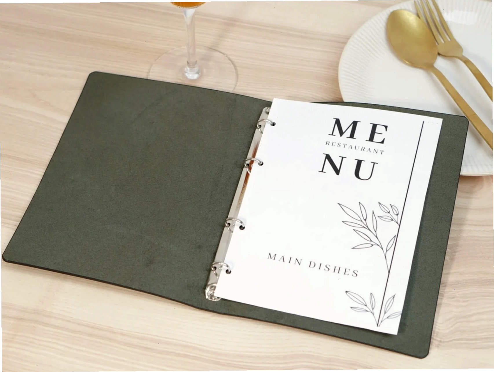 Menu bìa da cao cấp cho nhà hàng sang trọng