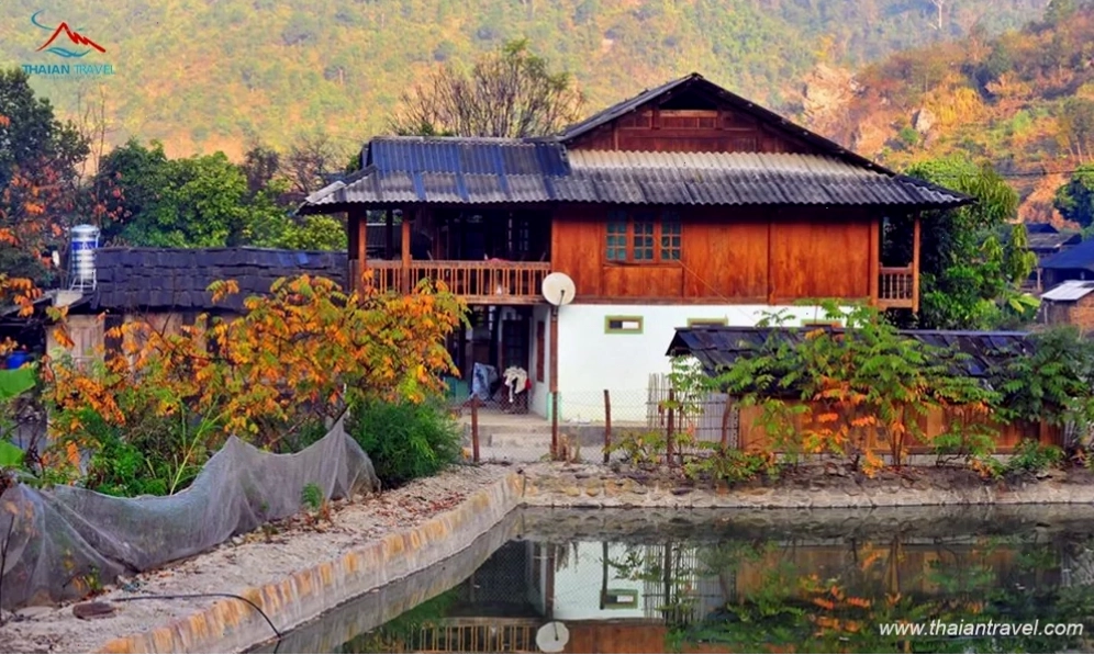 Mó nước khoáng nóng đầu tiên được khai thác dịch vụ tại bản Lướt, Ngọc Chiến