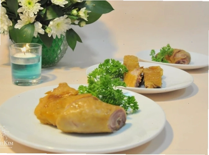 Món ăn tại Nhà Hàng Tiệc Cưới Bạch Kim Âu Cơ