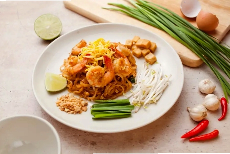 Món ăn Thái Lan hấp dẫn tại Tuk Tuk Thai Bistro