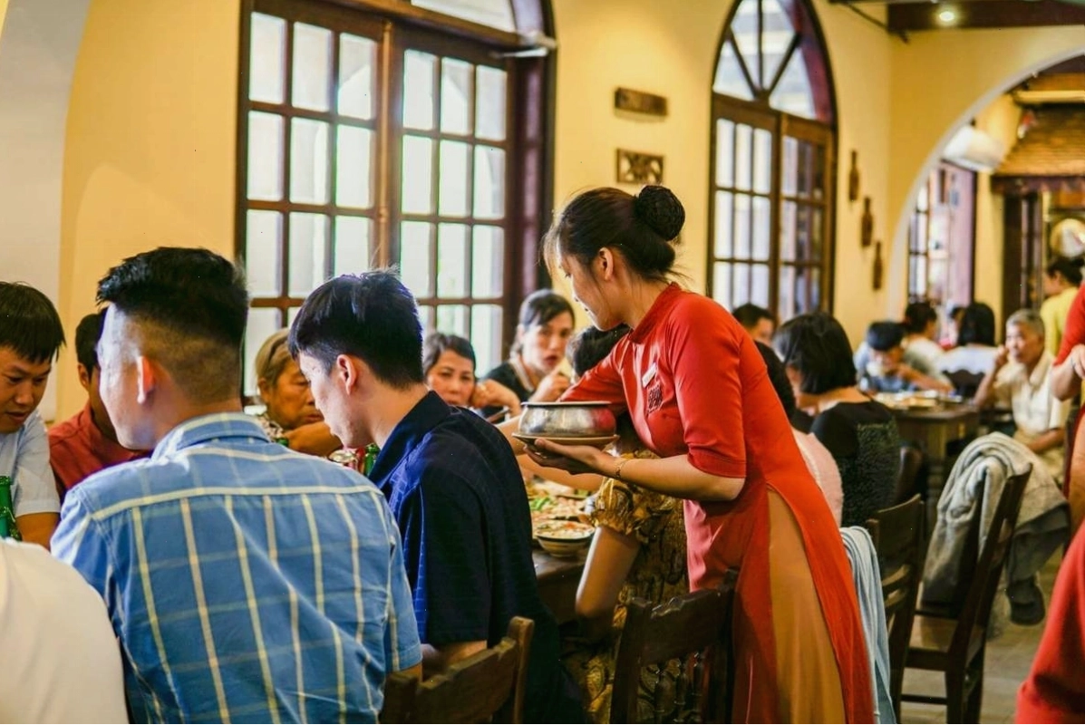 Món cá bống kho tộ hấp dẫn tại nhà hàng Chạn Huế