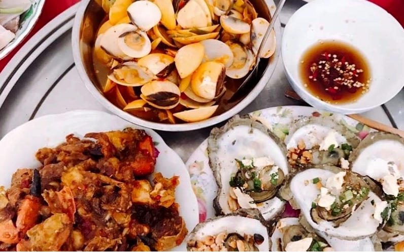 Món cua ghẹ tươi ngon tại nhà hàng hải sản Cần Giờ