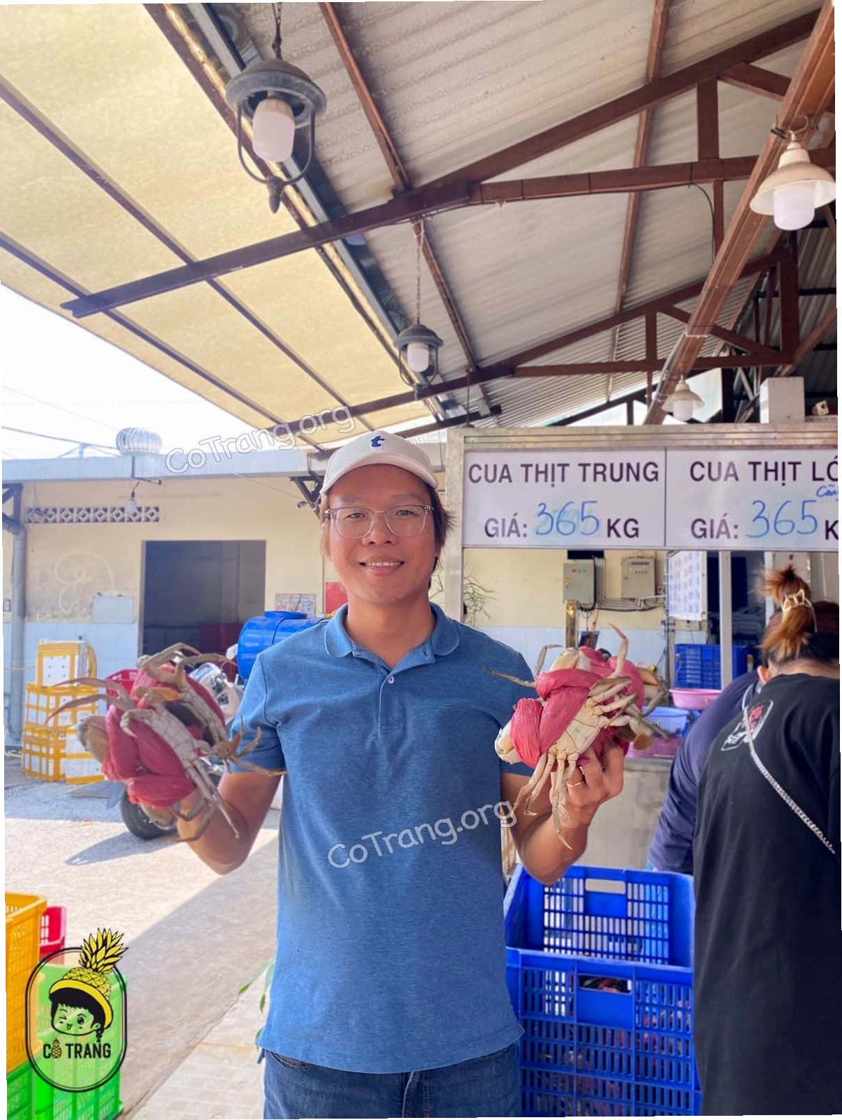 Món cua rang me hấp dẫn tại Phong Cua 2