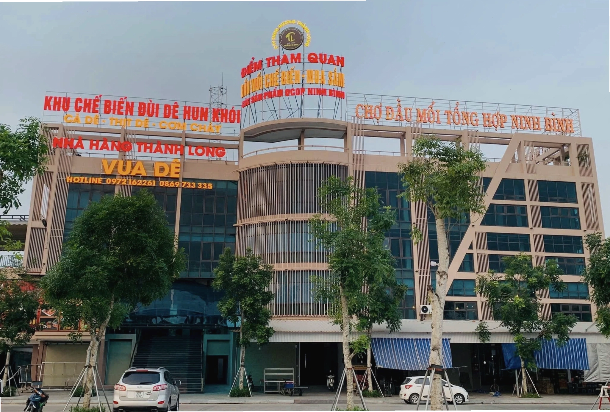 Món dê núi hấp dẫn tại nhà hàng