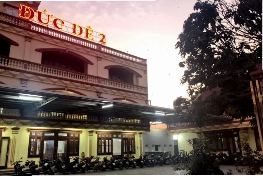 Món dê tái chanh hấp dẫn tại Nhà hàng Đức Dê