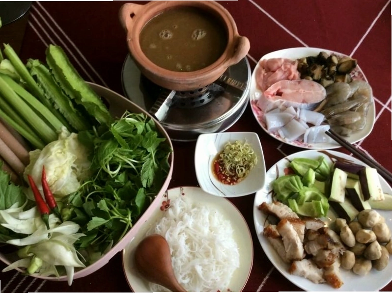 Món lẩu mắm đặc sản Cần Thơ