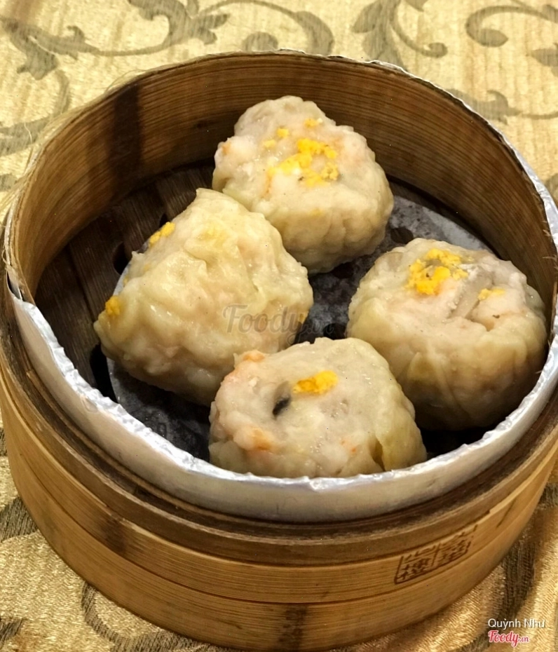 Món Xíu mại gạch cua với tôm tại nhà hàng Ái Huê