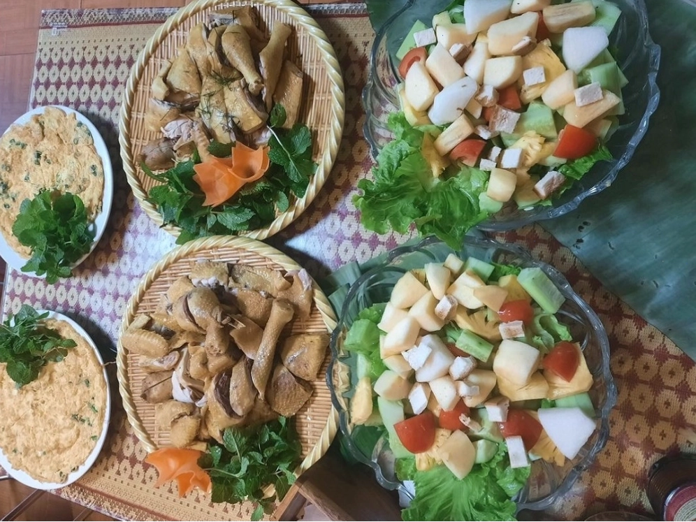 Một góc nhìn khác về không gian nhà hàng Tuân Gù Mộc Châu