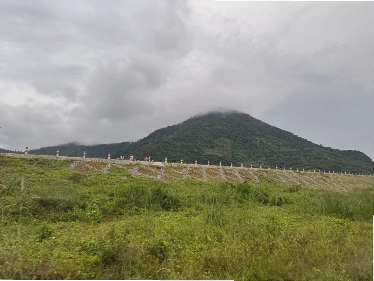 Một góc nhìn khác về vẻ đẹp hoang sơ của Suối Tà Lọt