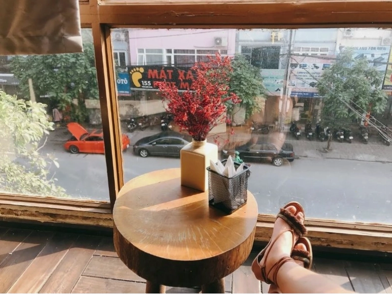 Một quán cafe khác tại Cầu Giấy với không gian độc đáo
