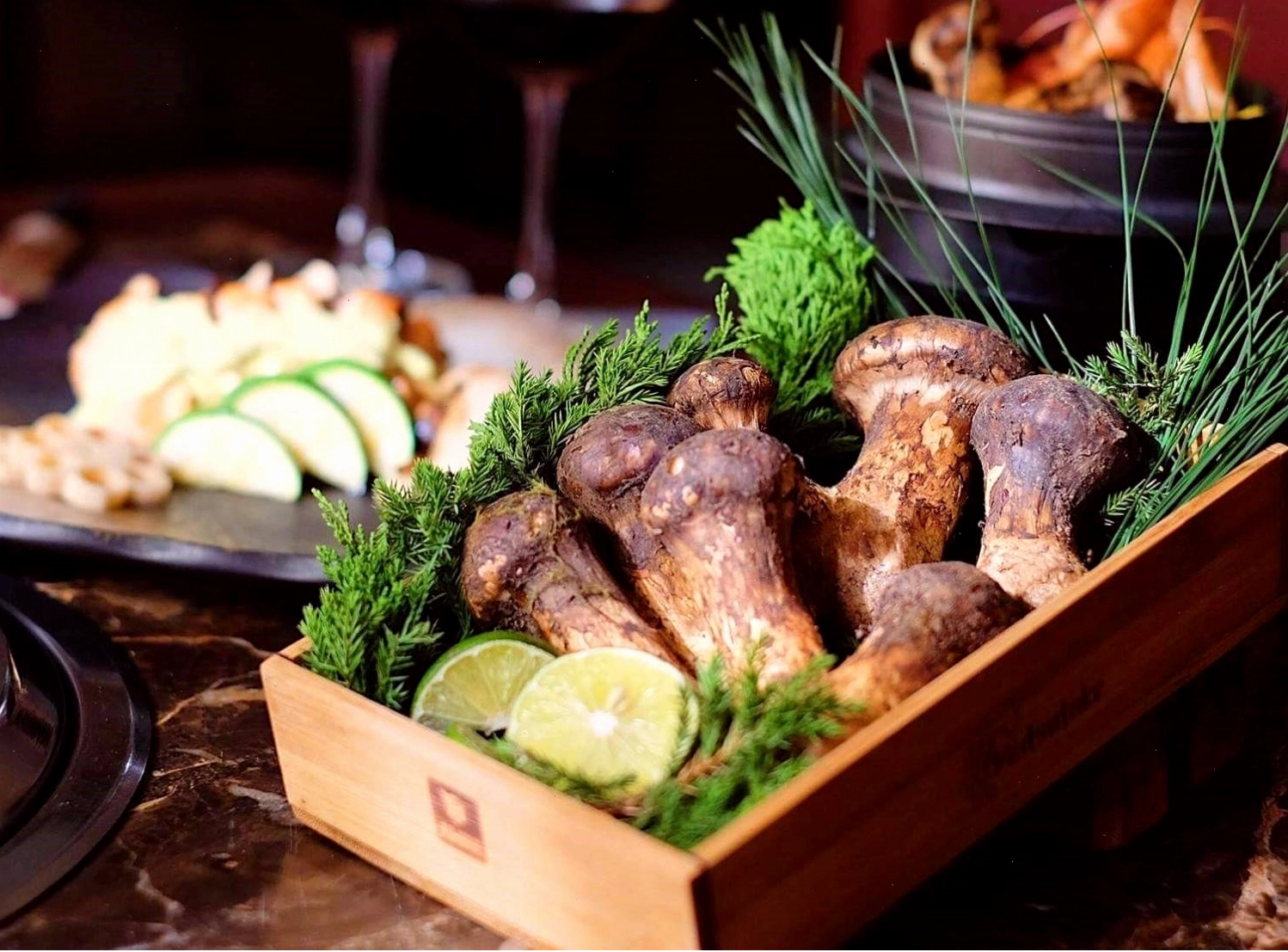 Nấm tùng nhung matsutake mang hương vị tinh tế và hàm lượng dinh dưỡng cao