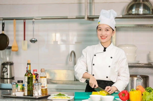 Ngành Quản trị nhà hàng và dịch vụ ăn uống là gì và cơ hội nghề nghiệp