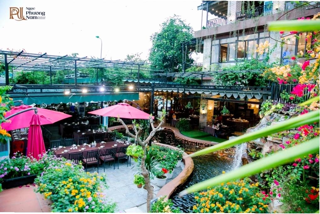 Ngọc Phương Nam Nhà hàng với không gian thoáng đãng