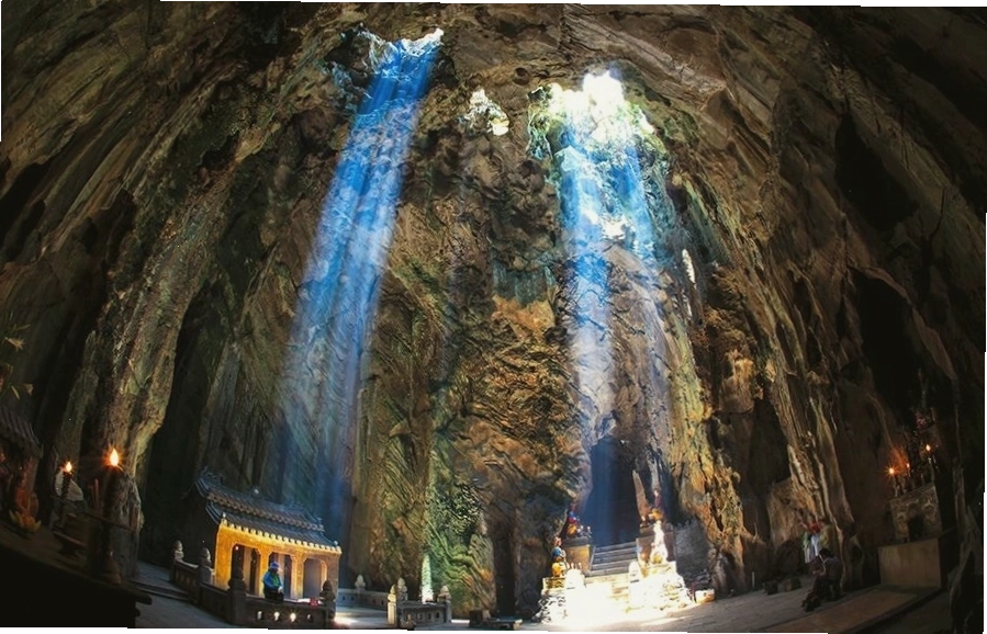 Ngũ Hành Sơn Đà Nẵng - quần thể núi đá vôi với hang động và chùa chiền cổ kính