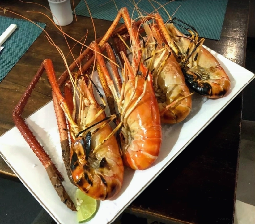 Nguyên liệu tươi ngon tại NS Bến Thuyền