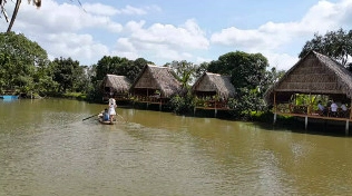 Nhà hàng Bến Ninh Kiều: Trải nghiệm ẩm thực độc đáo trên sông Hậu