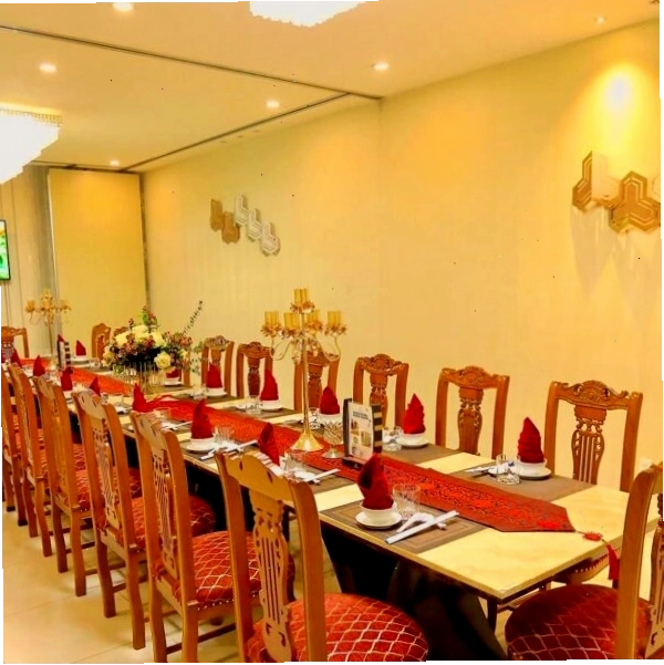 Nhà Hàng Biển Việt với không gian sang trọng và ấm cúng