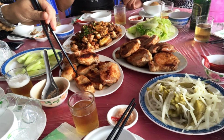 Nhà hàng Bình Mắm Móng Cái: Trải nghiệm ẩm thực độc đáo