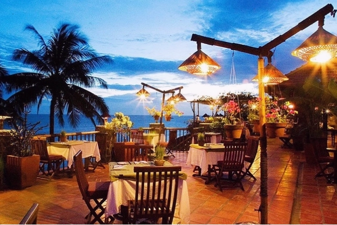 Nhà hàng Cánh Buồm Vàng Phan Thiết