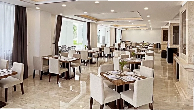 Nhà hàng Coco tại Orson Hotel & Resort Côn Đảo phục vụ các món ăn đặc sản