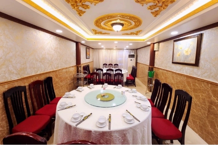 Nhà hàng hải sản Hào Phong
