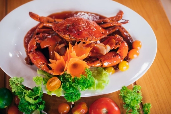 Nhà hàng hải sản Quảng Ninh: Khám phá tinh hoa ẩm thực biển cả