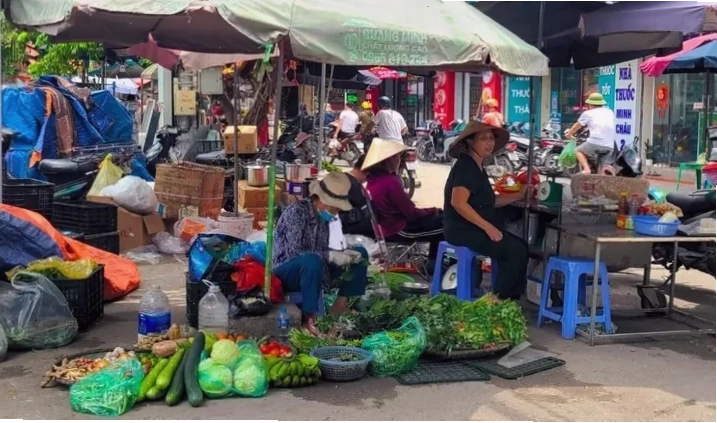 Nhà hàng Hoa Tuyết Cẩm Phả với không gian thoáng đãng
