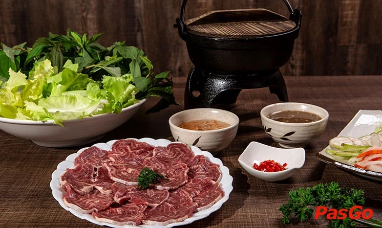 Nhà hàng Hoàng Tâm Nguyễn Cảnh Chân: Trải nghiệm ẩm thực Việt tinh tế tại Quận 1