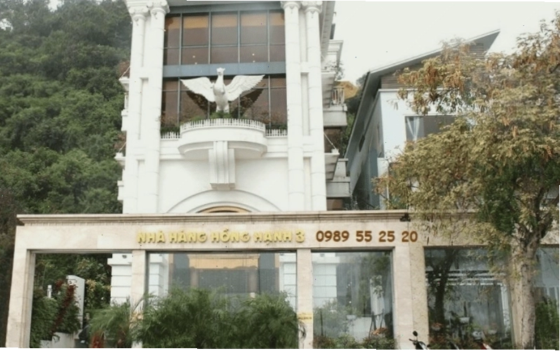 Nhà hàng Hồng Hạnh với nhiều món hải sản tươi ngon