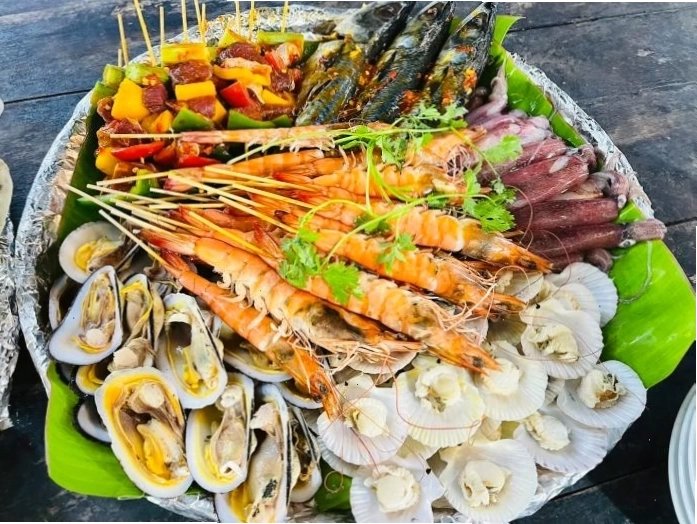 Nhà hàng Làng Chài Mũi Né view biển đẹp