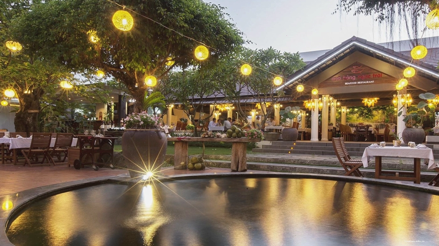 Nhà hàng Ngọc Trai Nha Trang phục vụ hải sản tươi ngon