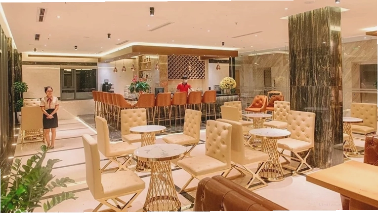 Nhà hàng phục vụ đa dạng món ăn