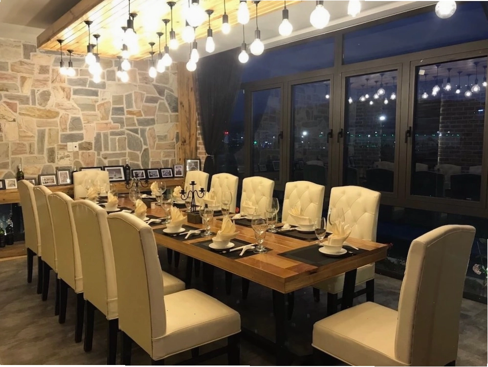 Nhà hàng Phương Nam Hạ Long về đêm