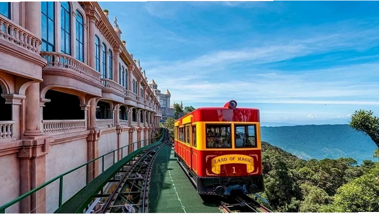 Nhà hàng sang trọng tại Mercure Danang French Village