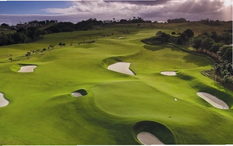 Nhà hàng sang trọng tại Royal Island Golf & Villas