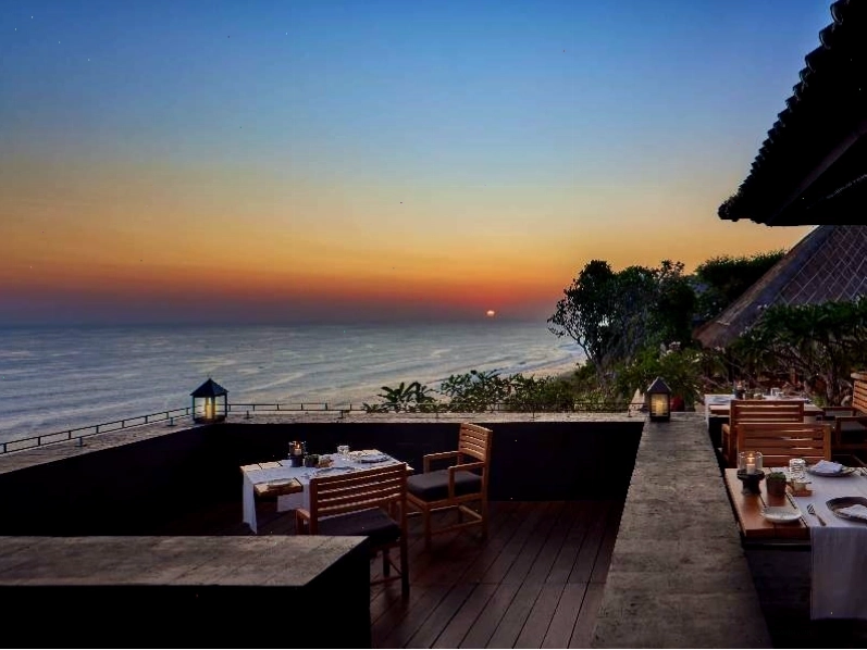 Nhà hàng Sangkar phục vụ ẩm thực Indonesia tại Bulgari Resort Bali