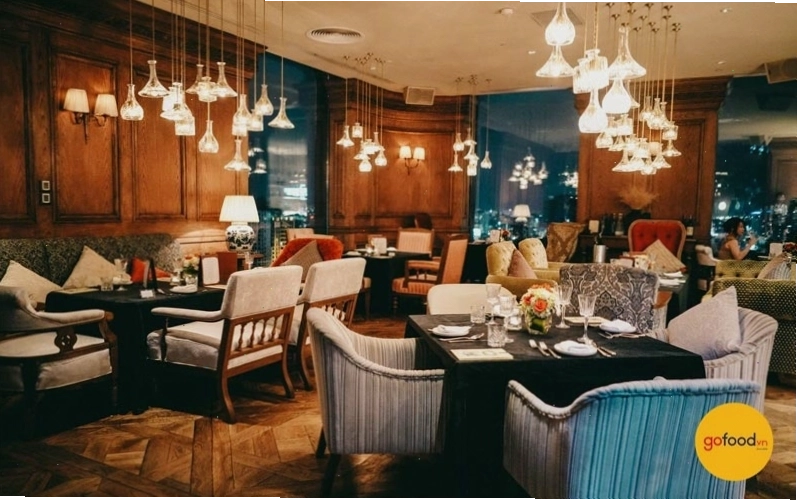 Nhà hàng Social Club - MGallery Saigon với không gian sang trọng và tầm nhìn đẹp